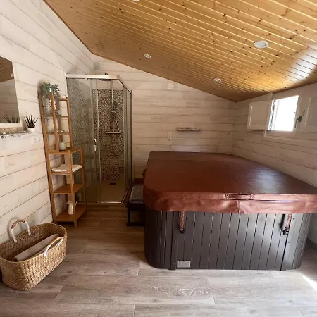 Chalet Casa Rural Can Nonell Del Sot
